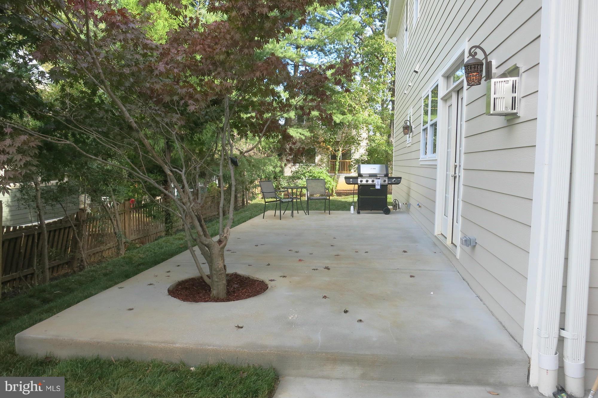 8394 Idylwood Road Vienna, VA 22182 - Photo 3 of 29 Exterior (General)