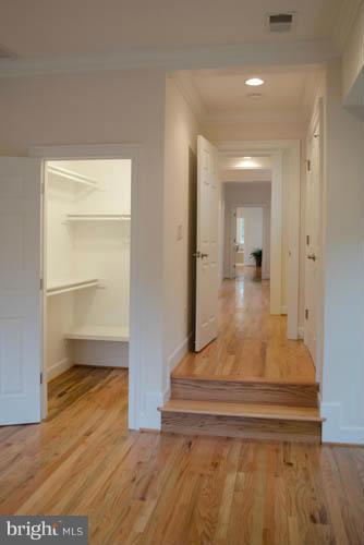 8394 Idylwood Road Vienna, VA 22182 - Photo 26 of 29 Bedroom