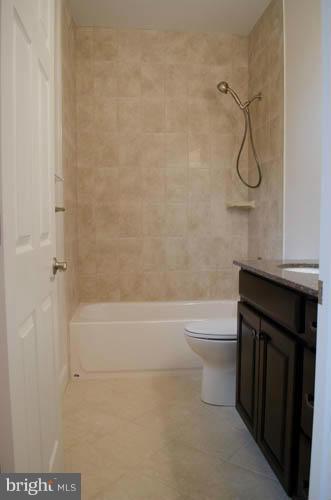 8394 Idylwood Road Vienna, VA 22182 - Photo 27 of 29 Bath (Master)