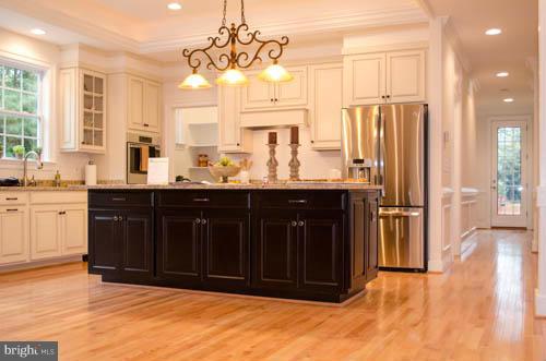8394 Idylwood Road Vienna, VA 22182 - Photo 7 of 29 Kitchen