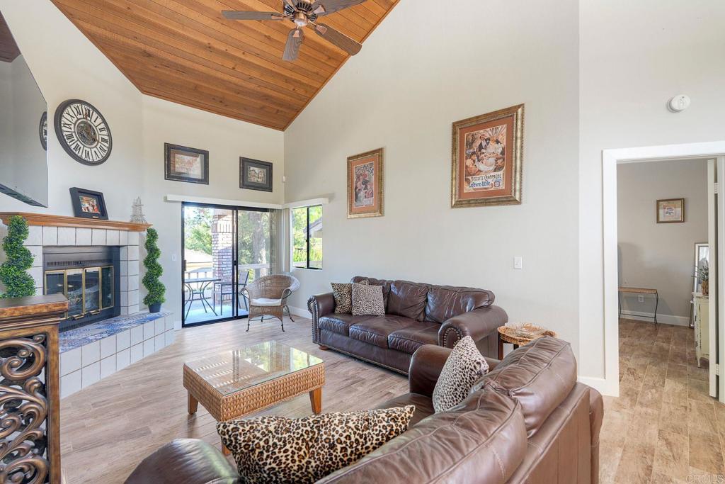 8559 Circle R Valley Lane Escondido, CA 92026 - Photo 4 of 24 Gallery Image 4