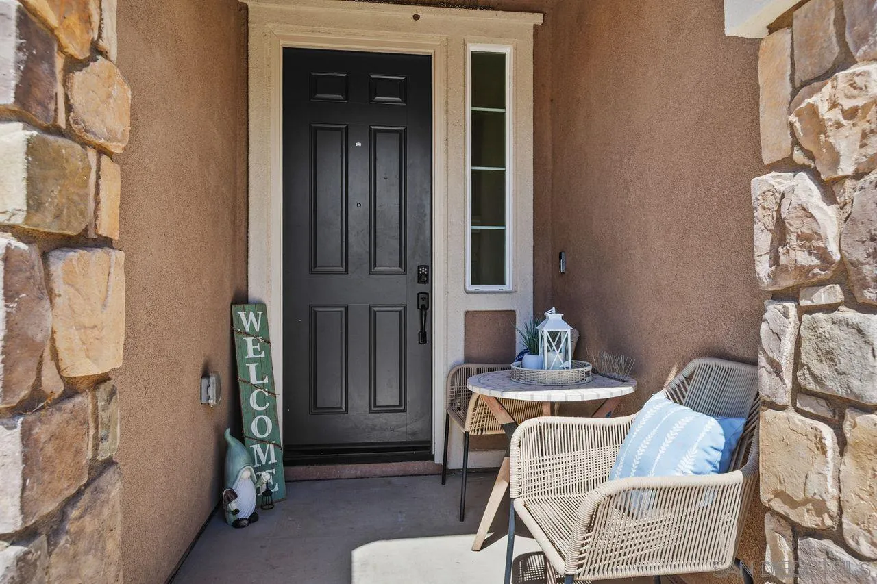 34751 Ribbon Grass Way Murrieta, CA 92563 - Photo 4 of 48