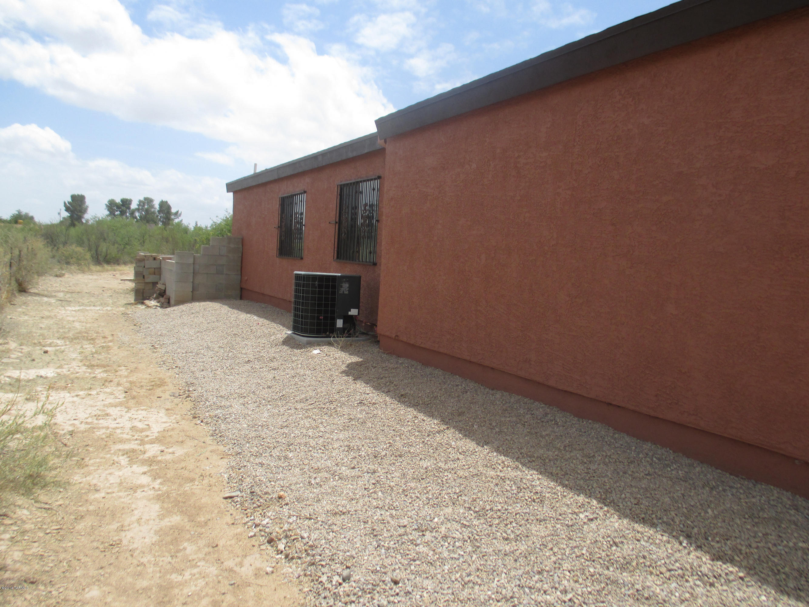 5451 West Irvington Road Tucson, AZ 85757 - Photo 4 of 37 Gallery Image 4