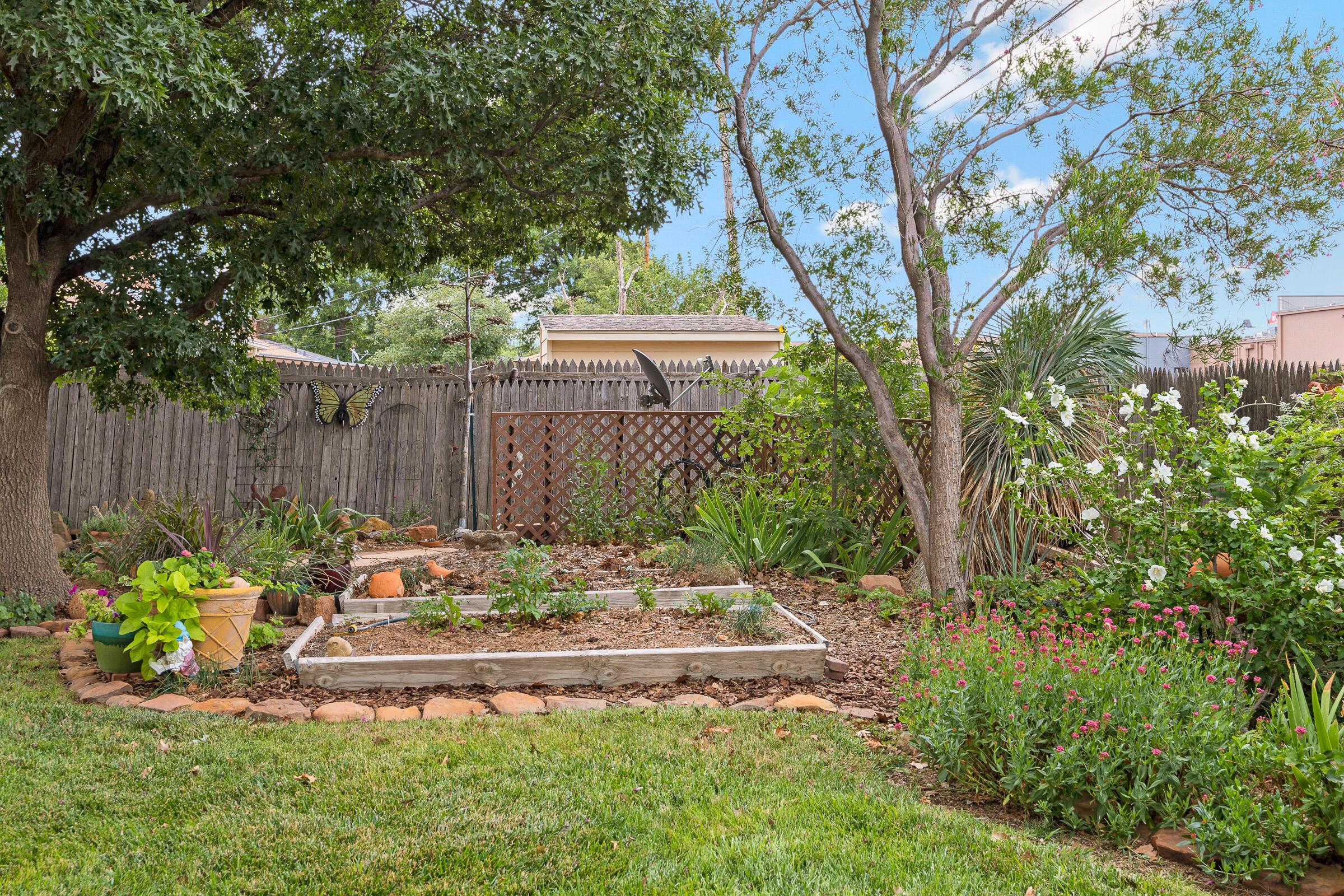 7413 Holyoke Trail Amarillo, TX 79121 - Photo 23 of 24 024_Back Yard