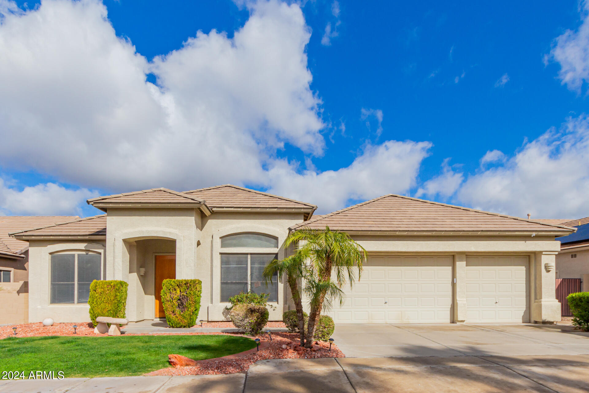 6530 West Chester Road Glendale, AZ 85310 - Photo 2 of 14 02-Chester