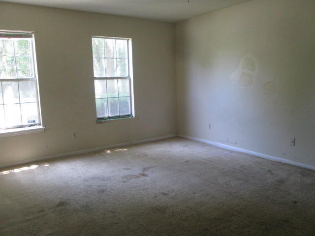 112 Sunrise Road North Charleston, SC 29418 - Photo 5 of 10 440