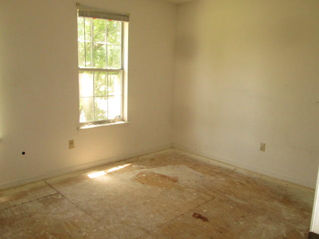 112 Sunrise Road North Charleston, SC 29418 - Photo 9 of 10 506
