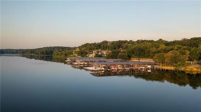 $750,000 | 17420 Galloway Drive, Stilwell, KS 66085