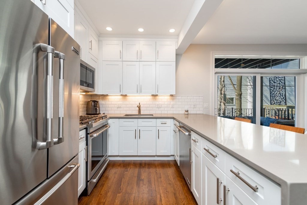 199 I Street, Unit 199 Boston, MA 02127 - Photo 5 of 19