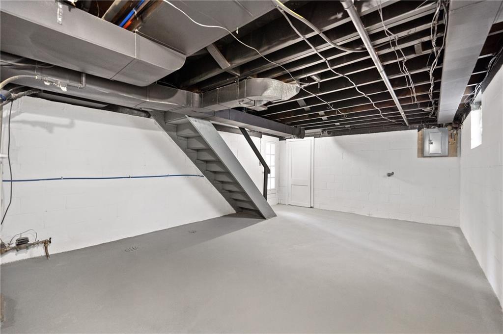1252 Mifflin Road Pittsburgh, PA 15207 - Photo 15 of 18 Gallery Image 15