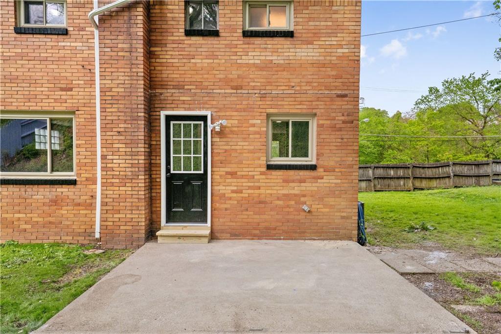 1252 Mifflin Road Pittsburgh, PA 15207 - Photo 16 of 18 Gallery Image 16