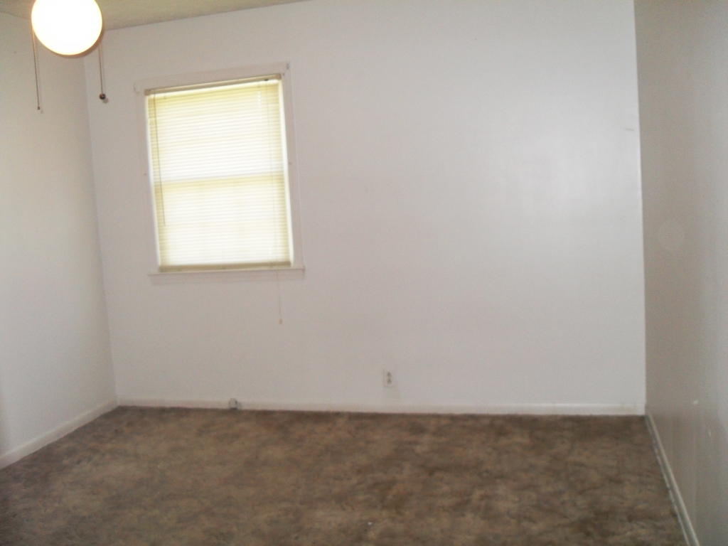 726 Dogwood Lane Rockingham, NC 28379 - Photo 11 of 11 2nd bedroom