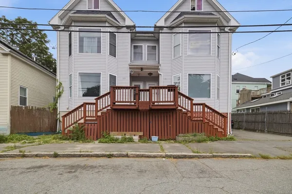 $725,000 | 129-131 State Street, New Bedford, MA 02740