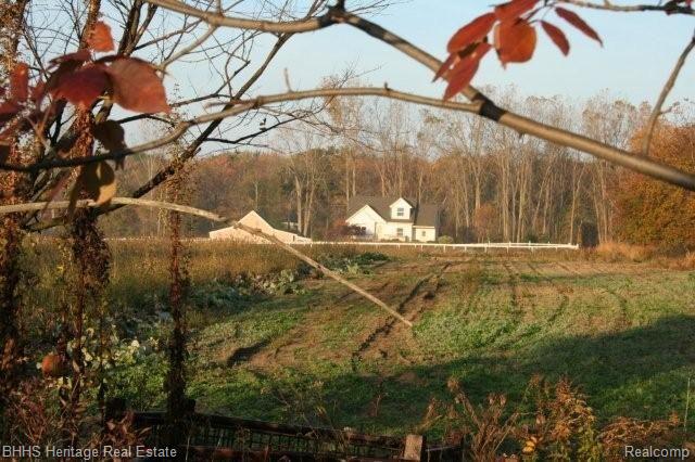 582 Elliott Road Fowlerville, MI 48836 - Photo 3 of 20 Country setting