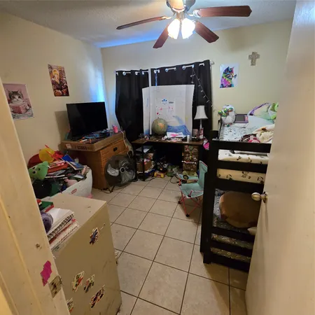 $319,900 | 208 Northwest River Road, Martindale, TX 78655