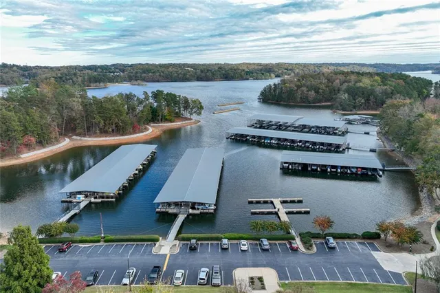 $699,900 | 3095 Chattahoochee Trace, Gainesville, GA 30506