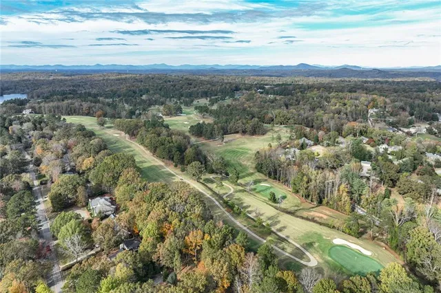 $699,900 | 3095 Chattahoochee Trace, Gainesville, GA 30506