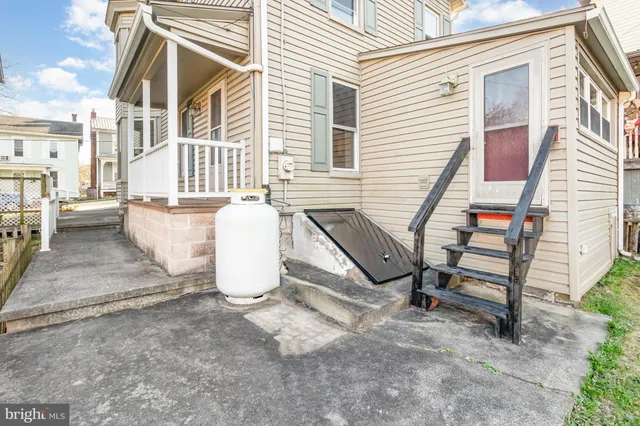 $174,900 | 430 Market Street, Newport, PA 17074