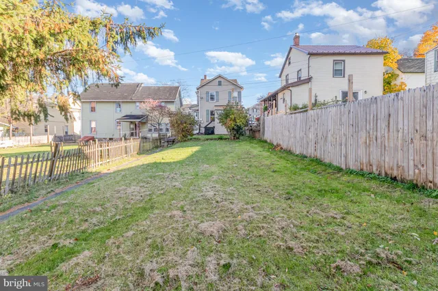 $174,900 | 430 Market Street, Newport, PA 17074