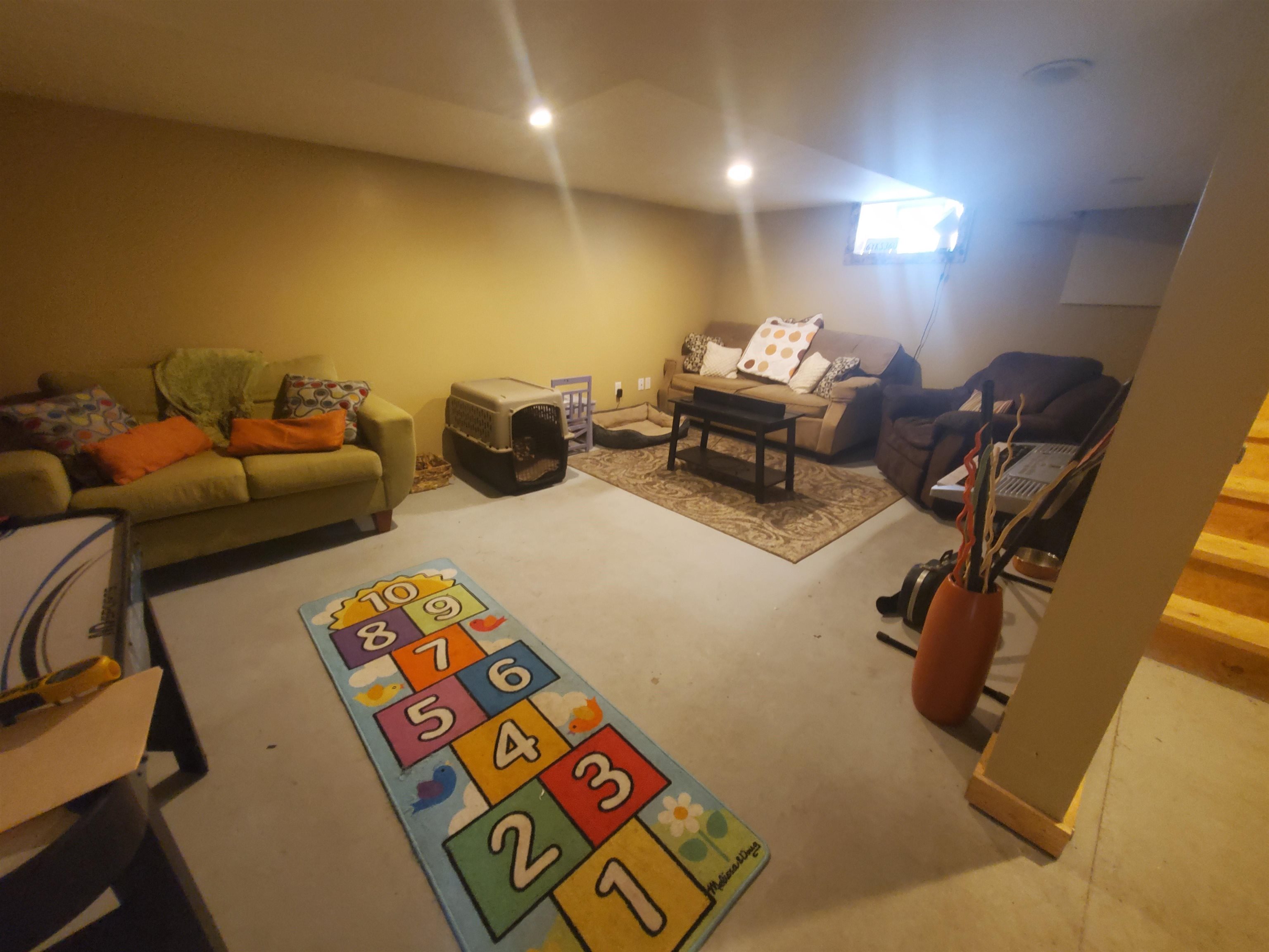 1130 Ritsher Street Beloit, WI 53511 - Photo 13 of 14 a room with furniture