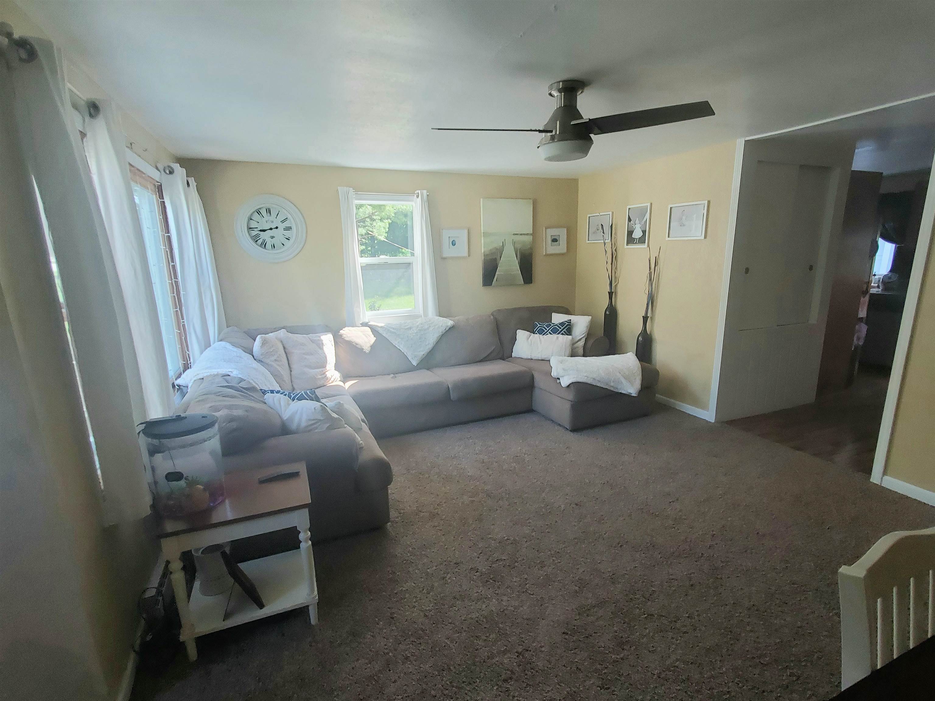 1130 Ritsher Street Beloit, WI 53511 - Photo 6 of 14 a living room with furniture and a window