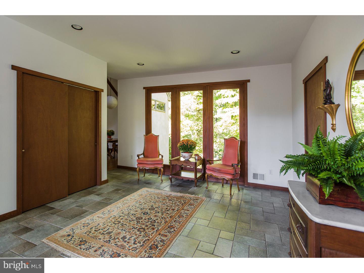 6866 Paxson Road New Hope, PA 18938 - Photo 4 of 25