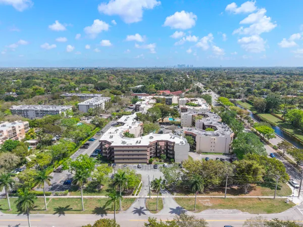 $249,500 | 6855 West Broward Boulevard, Unit 112, Plantation, FL 33317