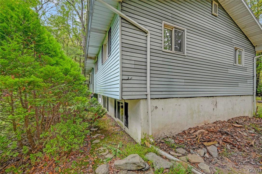 555 Rinker Road Stroudsburg, PA 18360 - Photo 42 of 44 a view of a backyard
