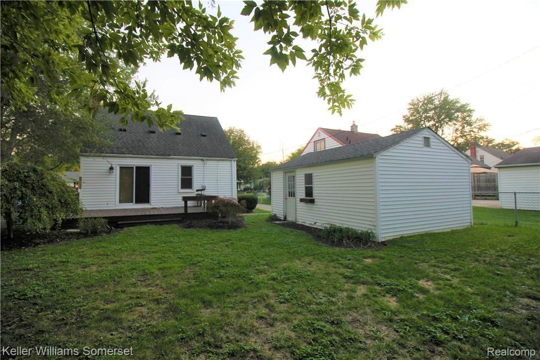 1574 Princeton Road Berkley, MI 48072 - Photo 8 of 27 IMG_0063.JPG
