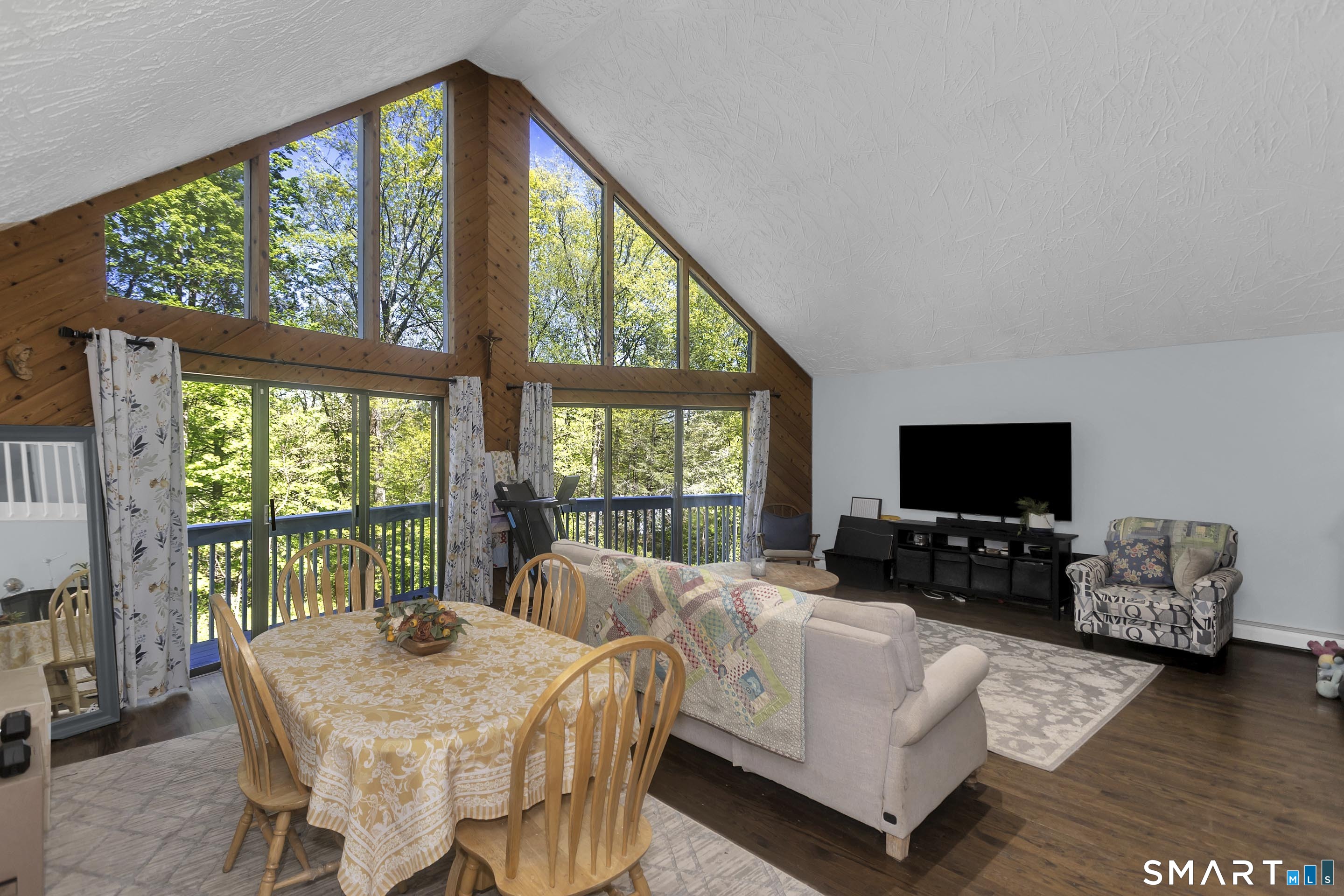 758 Cherry Brook Road Canton, CT 06019 - Photo 4 of 15