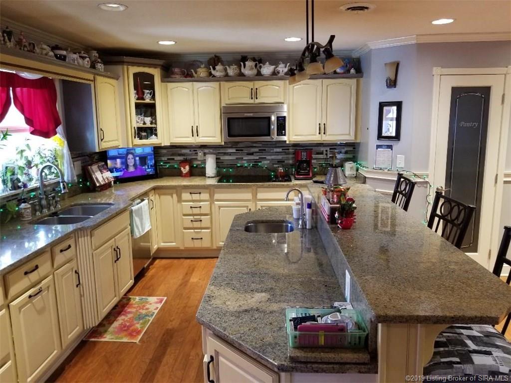 127 Hickory Drive Hanover, IN 47243 - Photo 8 of 28