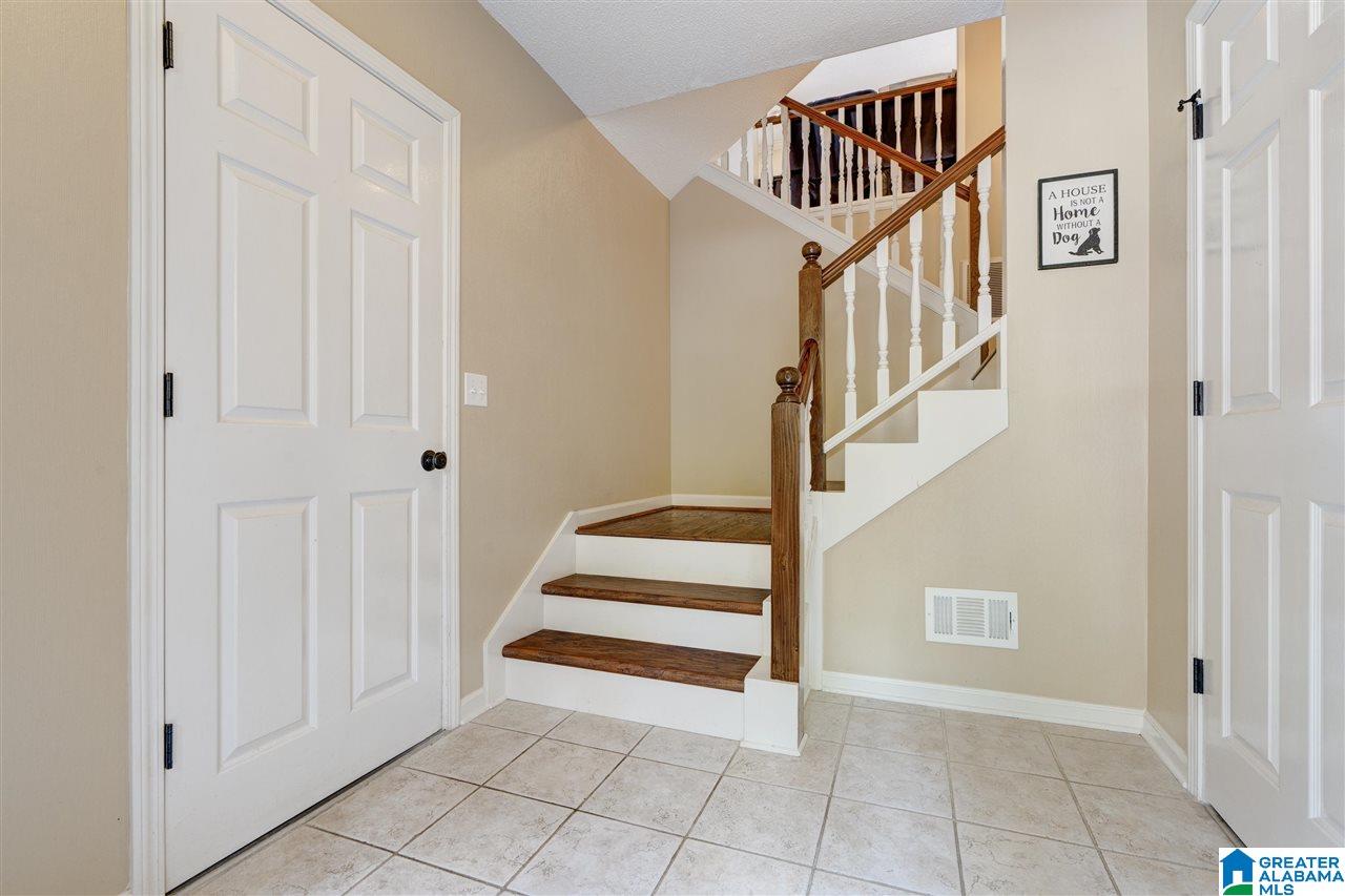 2410 Richelieu Lane Birmingham, AL 35216 - Photo 5 of 34