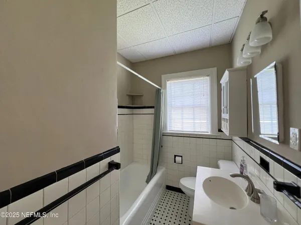 $1,650 | 1046 Riviera Street, Unit LOWR, Jacksonville, FL 32207