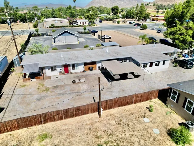 $899,900 | 33043 Wesley Street, Winchester, CA 92596