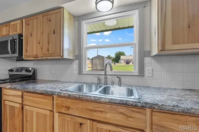 $189,500 | 206 Walnut Street, Marble Hill, MO 63764