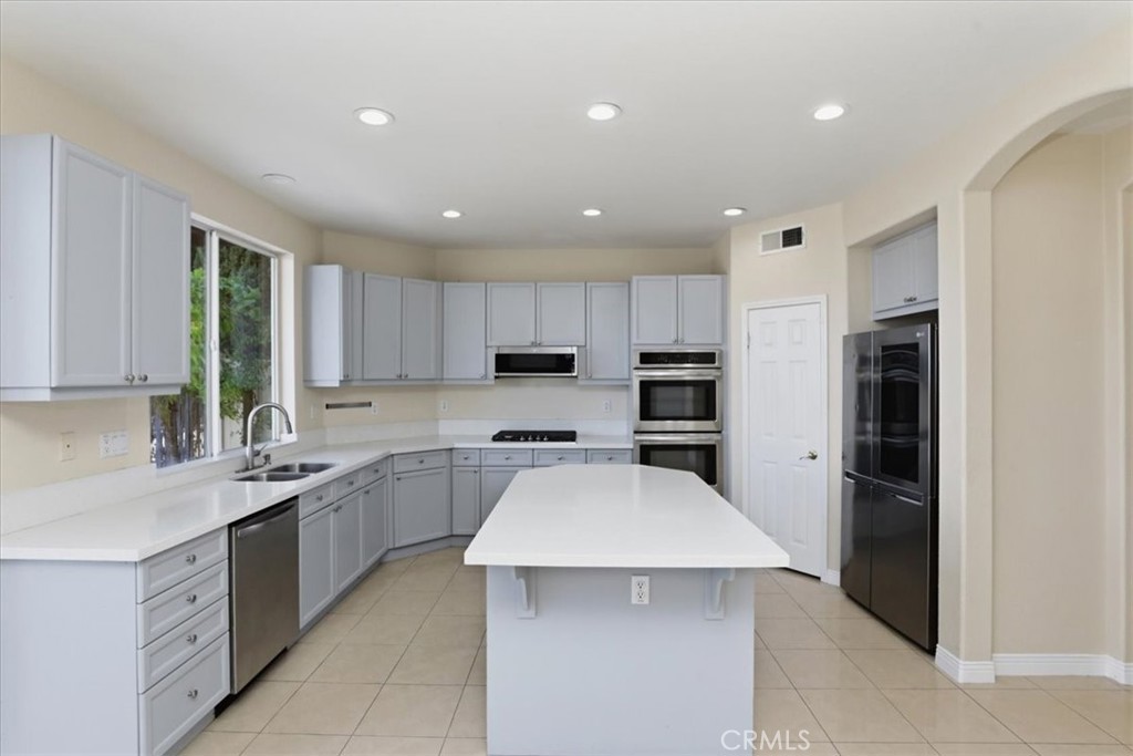4469 Driving Range Road Corona, CA 92883 - Photo 13 of 68 Gallery Image 13