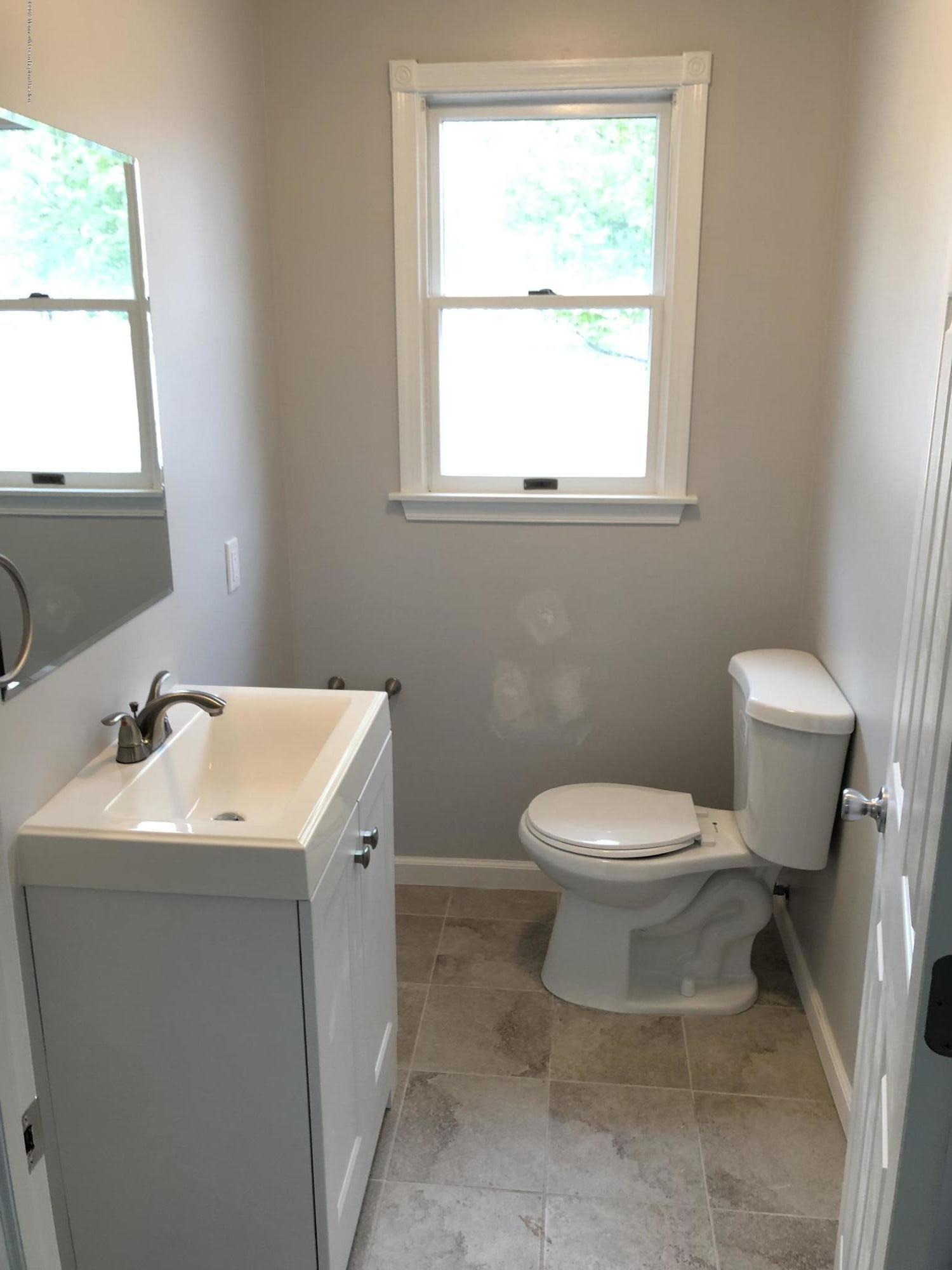177 Club House Road Brick, NJ 08723 - Photo 12 of 40 bathroom