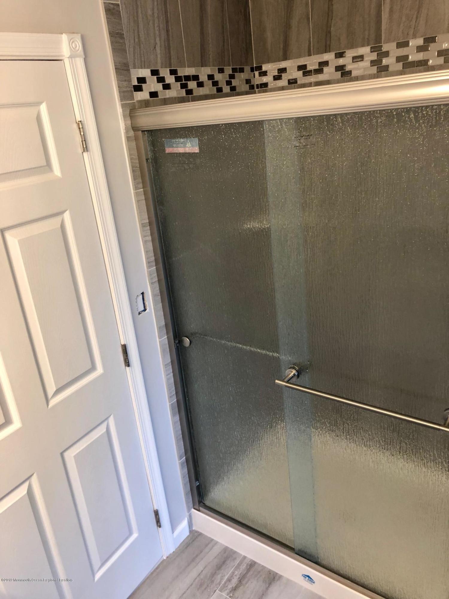 177 Club House Road Brick, NJ 08723 - Photo 24 of 40 shower