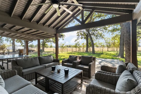 $799,900 | 7639 Farm To Market Road 3396, Kemp, TX 75143