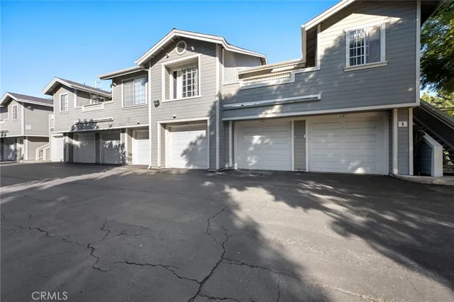 $425,000 | 3500 South Greenville Street, Unit A5, Santa Ana, CA 92704