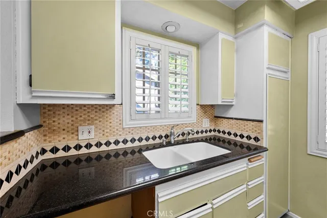 $425,000 | 3500 South Greenville Street, Unit A5, Santa Ana, CA 92704