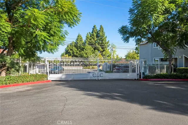 $425,000 | 3500 South Greenville Street, Unit A5, Santa Ana, CA 92704