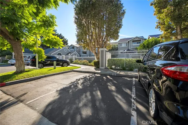 $425,000 | 3500 South Greenville Street, Unit A5, Santa Ana, CA 92704