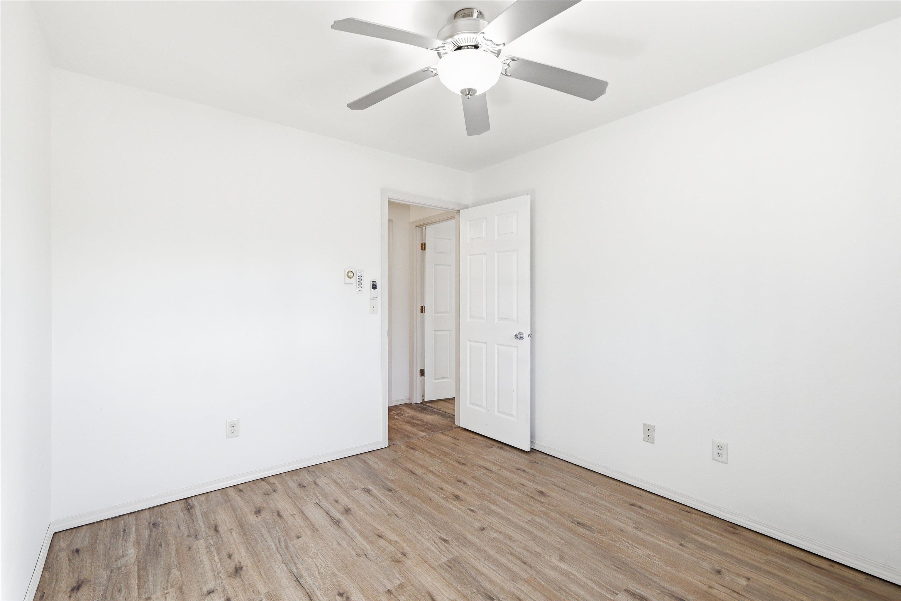 1161 Gillingham Road, Unit B3 Neenah, WI 54956 - Photo 13 of 17