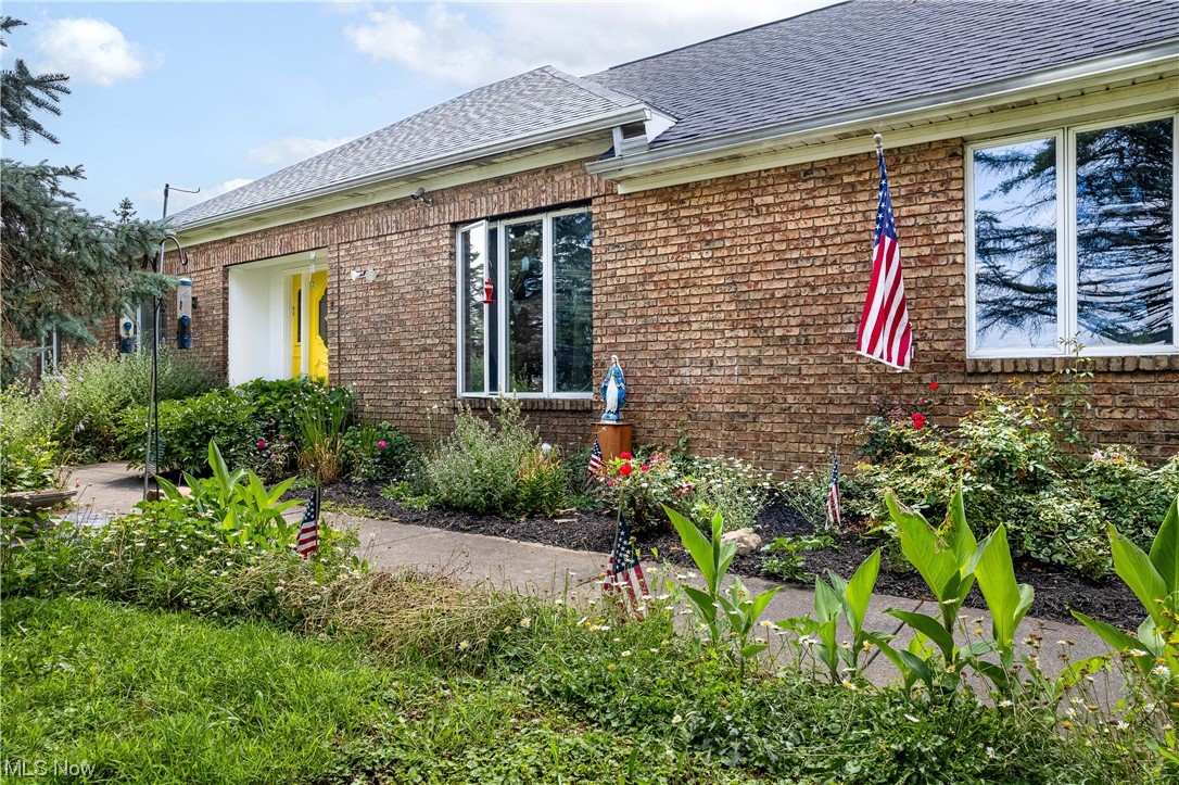 3516 Eastern Road Barberton, OH 44203 - Photo 3 of 32 Gallery Image 3