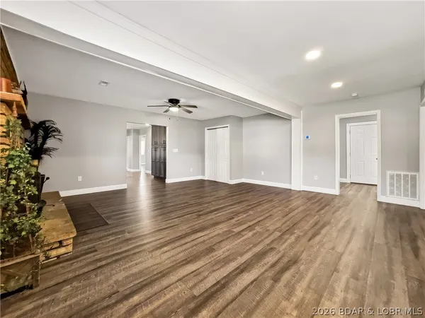 $289,500 | 106 Leonard North, Camdenton, MO 65020