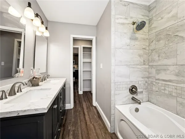 $289,500 | 106 Leonard North, Camdenton, MO 65020