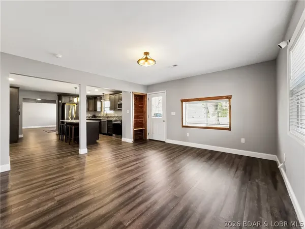 $289,500 | 106 Leonard North, Camdenton, MO 65020
