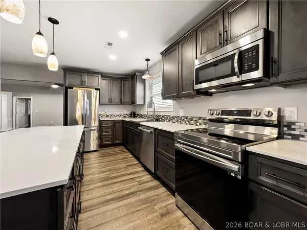 $289,500 | 106 Leonard North, Camdenton, MO 65020