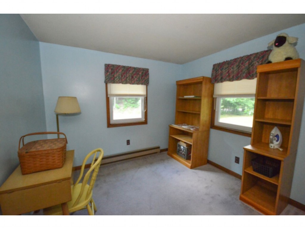 74 Lane Road Raymond, NH 03077 - Photo 12 of 22 Gallery Image 12